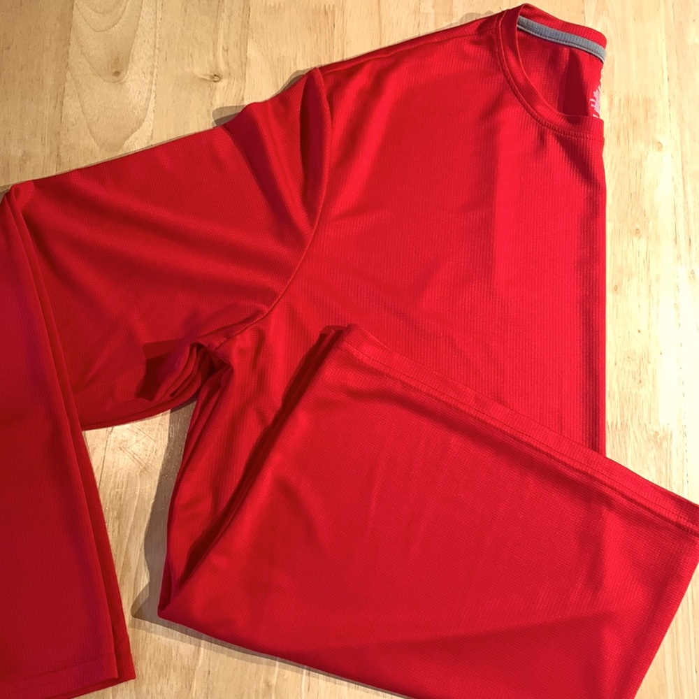 2/$15 Athletic Works red DriWorks lightweight relaxed long sleeve tee, Size 2XL